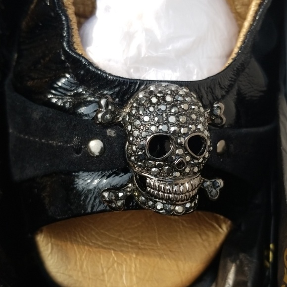 Oro Nero Open-Toe Flats - Picture 4 of 4